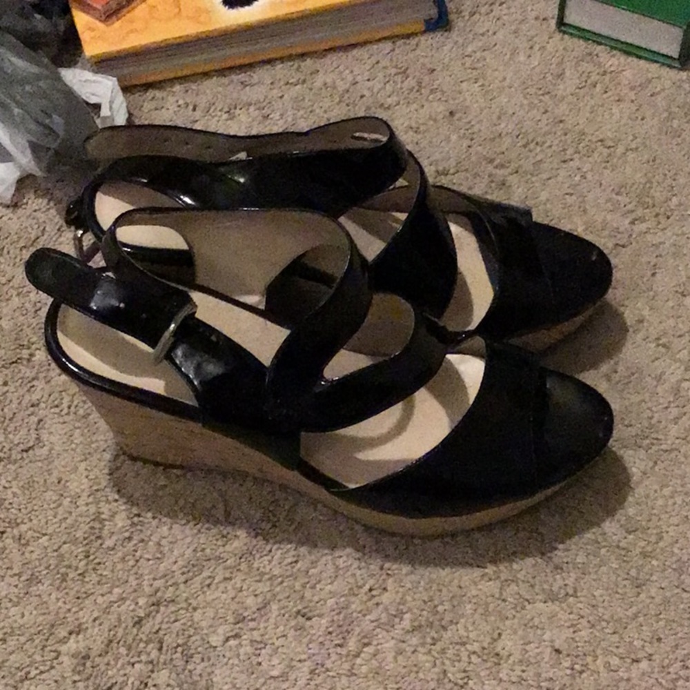 Black wedge heels